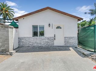10250 W Stagg St, Sun Valley, CA 91352