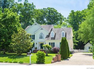 3319 Fox Hurst Dr, Midlothian, VA 23113