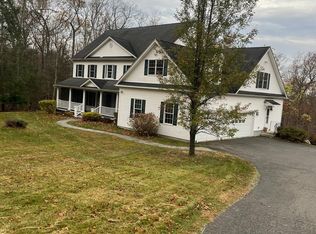 92 Tuttle Rd, Woodbury, CT 06798