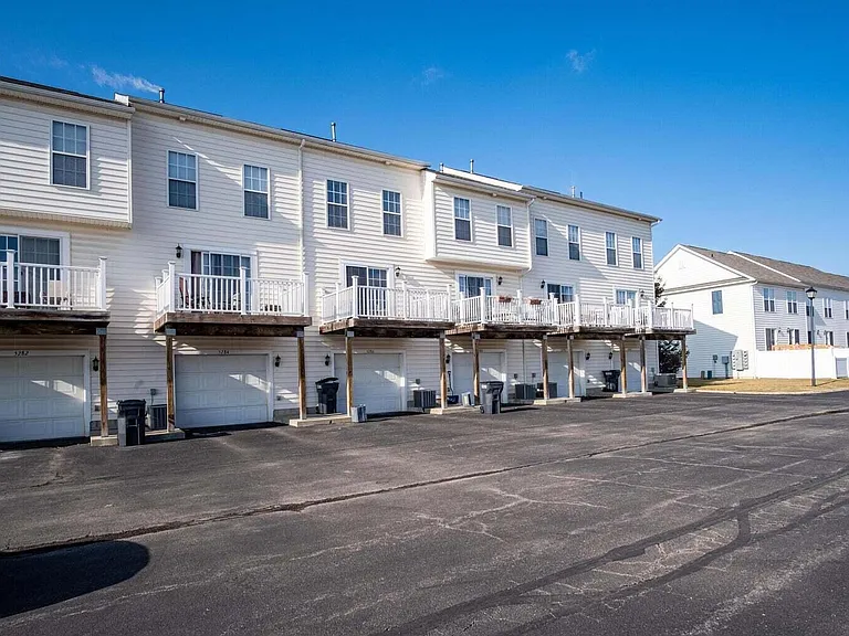 5286 Royal Arch Cascade Dr #26 — Photo 6