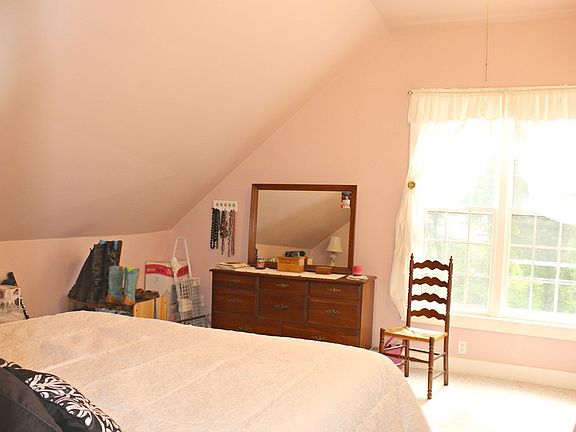 3rd image of 160 J H Aldridge Dr