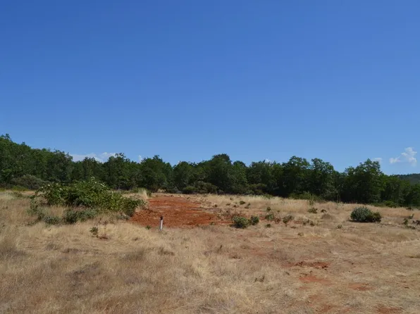 575 Harris Rd, Grants Pass, OR 97526