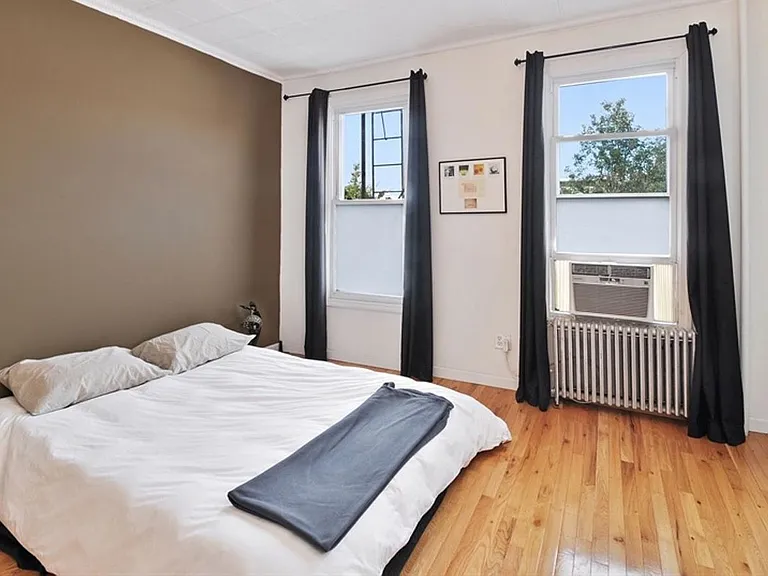 488 President St #2 — Photo 3