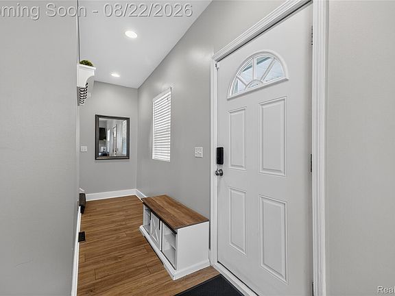 5th image of 24345 Mary St