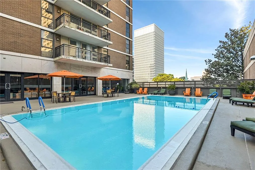 1 bed, 1.0 bath, 786 sqft, $2,000 — Photo 3
