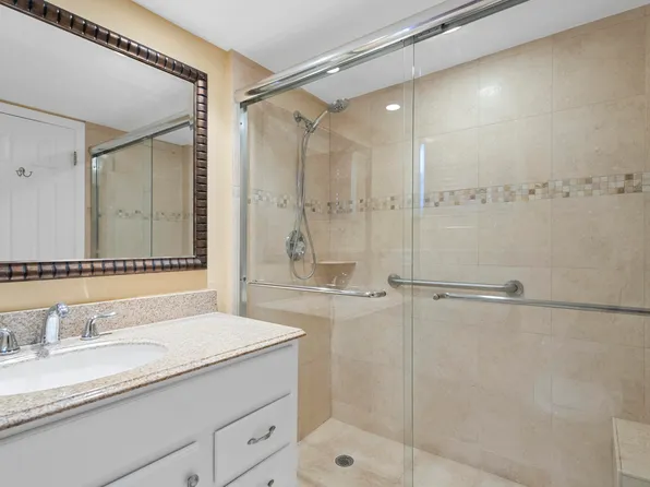 1169 Hillsboro Mile #505, Hillsboro Beach, FL 33062