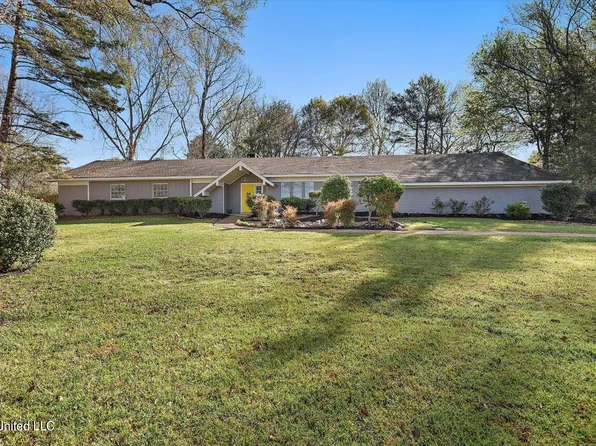 315 Stonegate Dr, Clinton, MS 39056