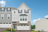 Filmore Dr-1406-001.jpg