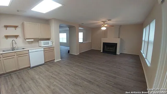 9230 Centro Grande — Photo 3