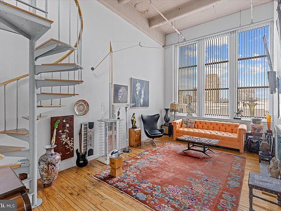 5th image of 1238 Callowhill St Suite 809