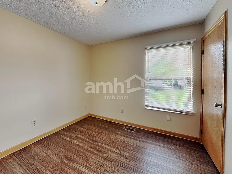 7624 Harbour Town Dr — Photo 14