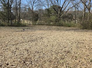 96 Maple St, Lexington, TN 38351