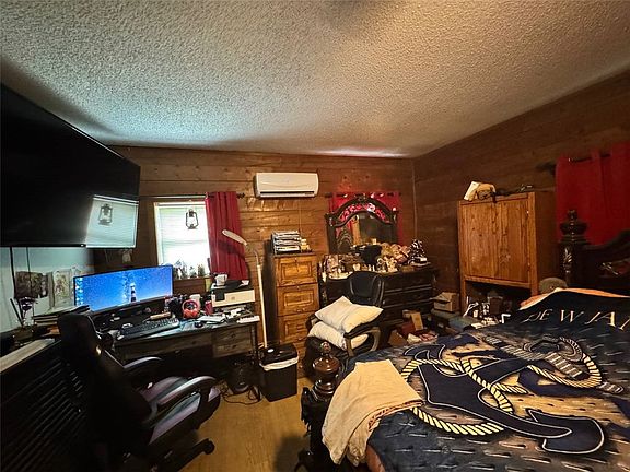 5th image of 350 Quail Meadow Rd