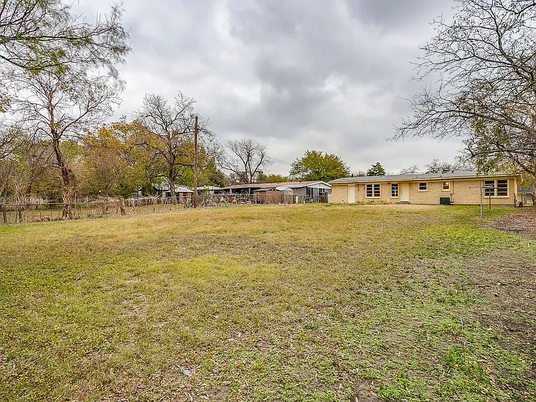 4315 Mackey Dr — Photo 20