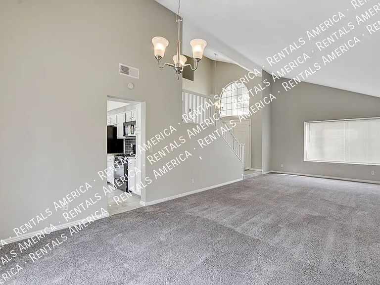 319 Simon Bolivar Dr — Photo 6