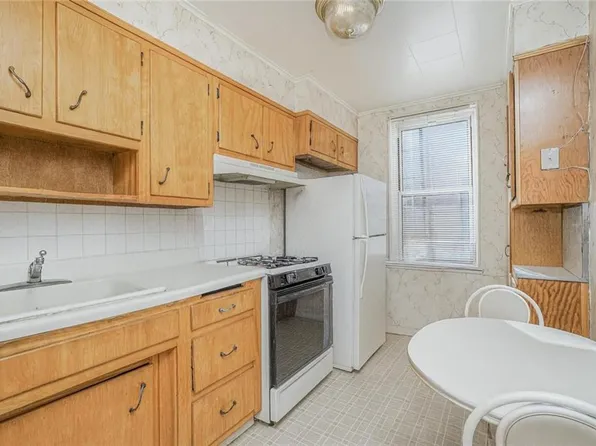 400 Lefferts Avenue image 22 of 40