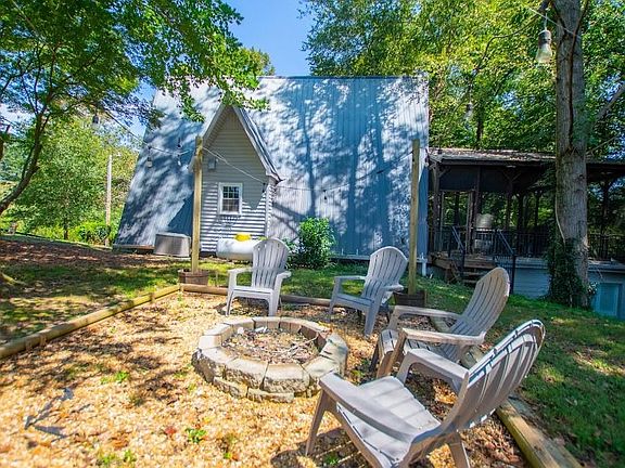 2nd image of 746 Dot Rd