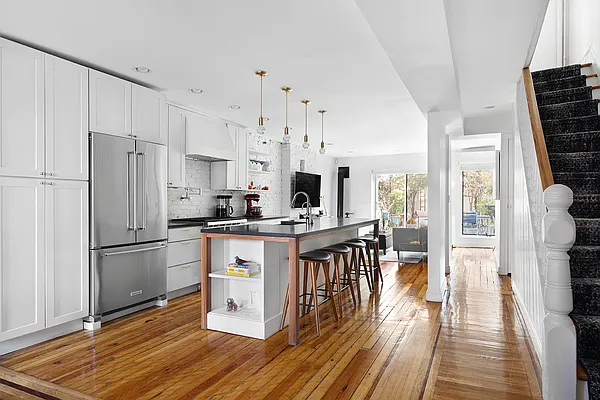 Sold by Compass | media 1