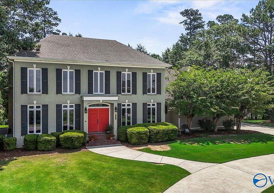 1st image of 435 Ridgefield Cir