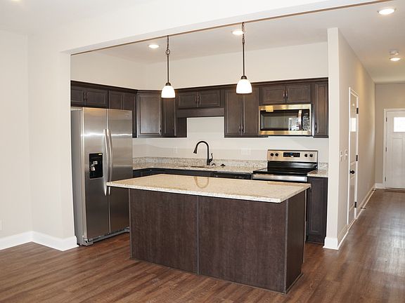 5th image of 313 Fallow Cir #1306
