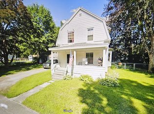 3 Pleasant St, Gorham, ME 04038