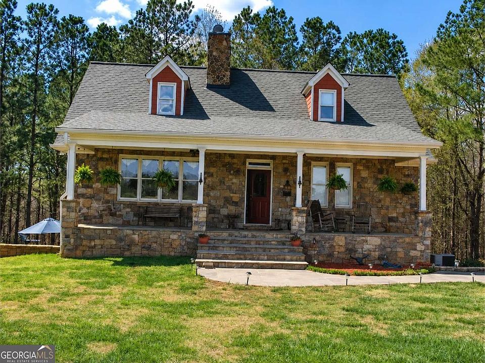 1st image of 1400 Fieldcrest Ct