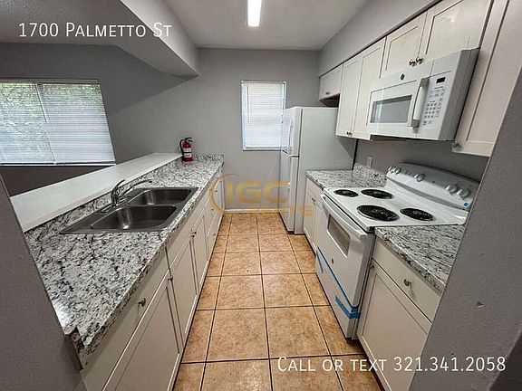 3rd image of 1700 Palmetto St