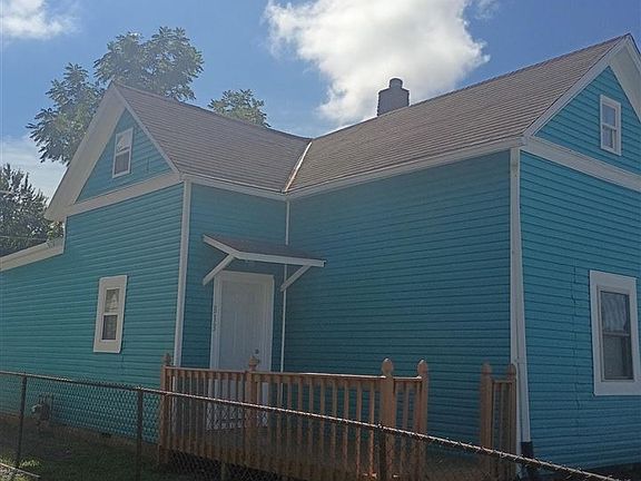 2nd image of 813 S 9th St