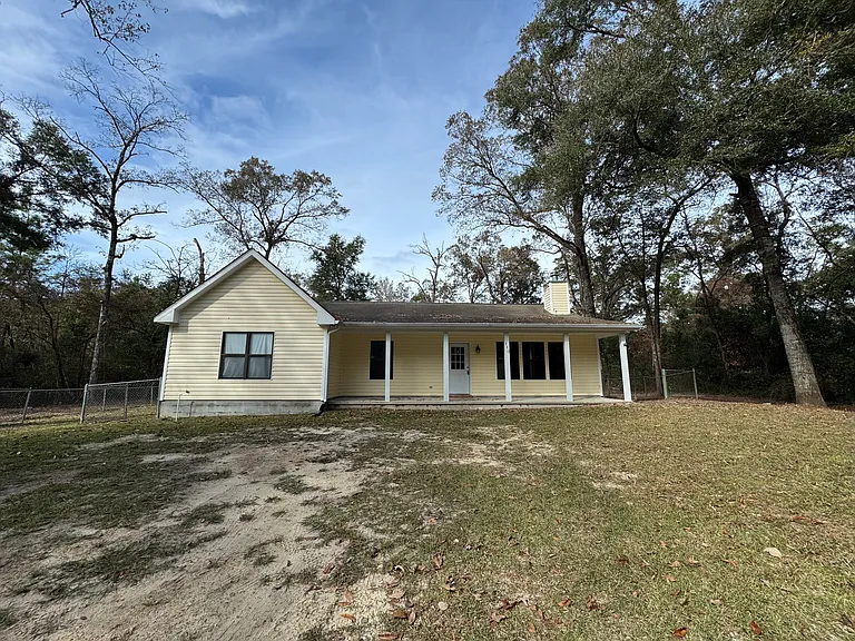 110 Ridgewood Dr — Photo 2