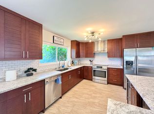 1034 Kaumoku St, Honolulu, HI 96825
