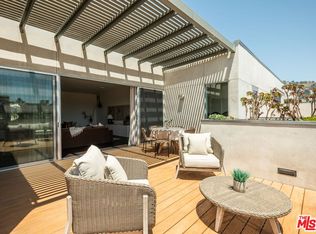 855 N Croft Ave #Penthouse 4, Los Angeles, CA 90069