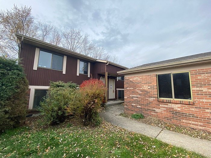 1st image of 4733 Circle Shore Dr SE #4733