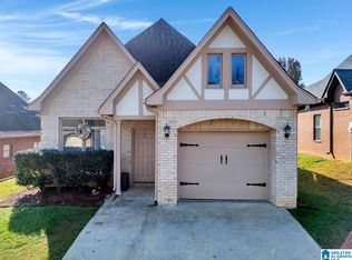 2051 Tudor Ln, Moody, AL 35004