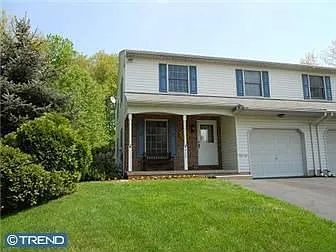 929 Pine Ct photo 1
