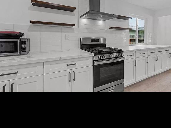 5th image of 7806 37th Ave #A