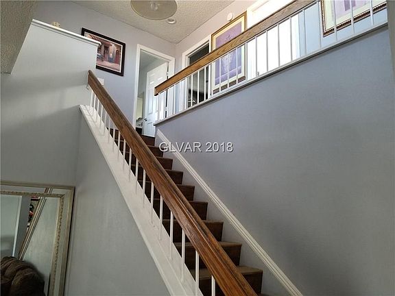4th image of 326 Carrington St