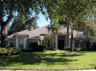 5016 Sylvan Oaks Dr, Valrico, FL 33596