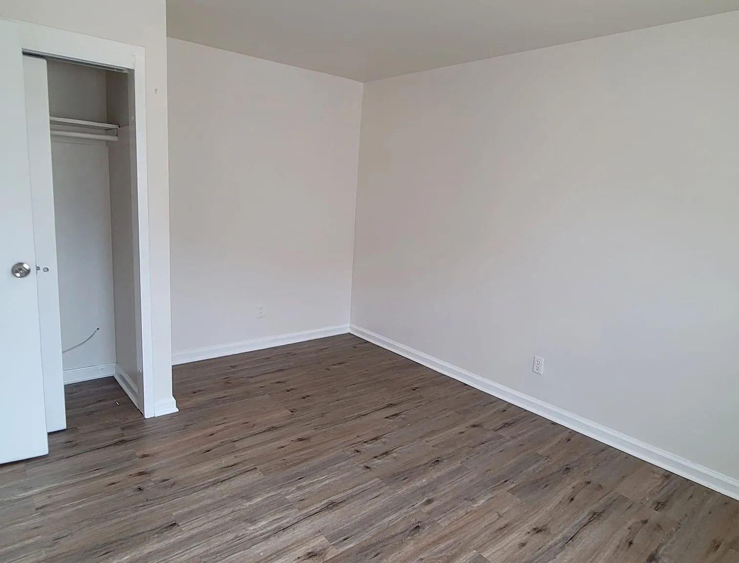 2 bed, 754 sqft, $2,900 — Photo 2
