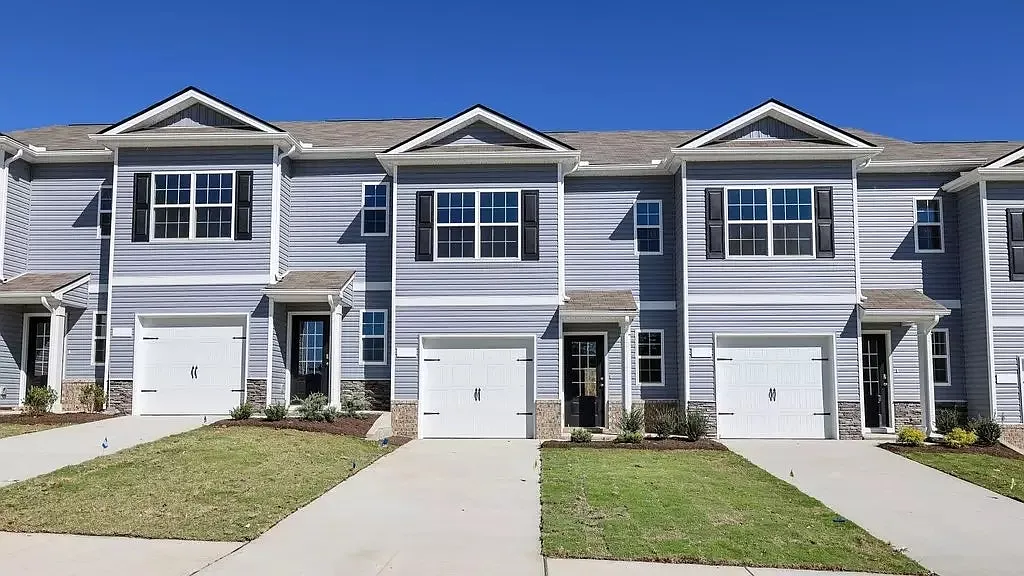 220 Dale Mires Lane — Photo 1