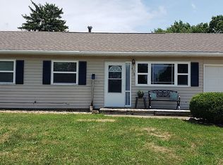 410 Lotus Ln, Washington, IL 61571