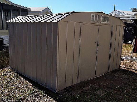 Recently painted 8 x 12 shed