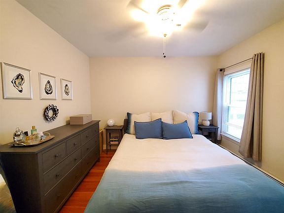 3rd image of 52 Simpson Ave #2