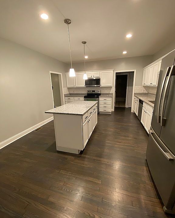 1st image of 208 Dayton Ave