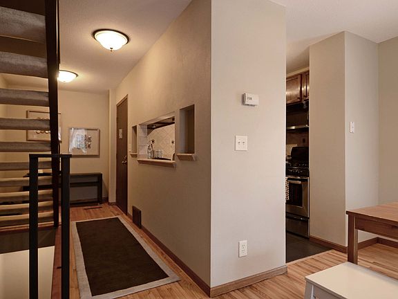 5th image of 630 3rd Ave SE #0