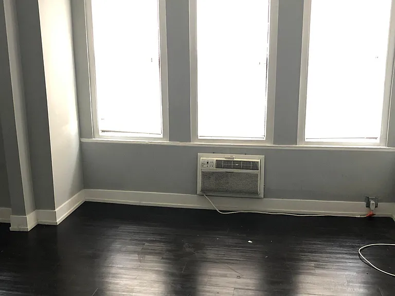 5400 Walnut St #9 — Photo 2