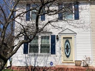 10 Nancy Ct, Rosedale, MD 21237