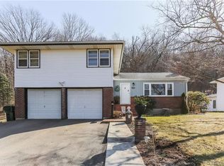 161 Brentwood Rd, Newington, CT 06111