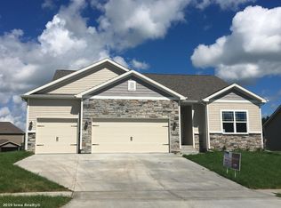 4648 SE Grosbeak Point, West Des Moines, IA 50265