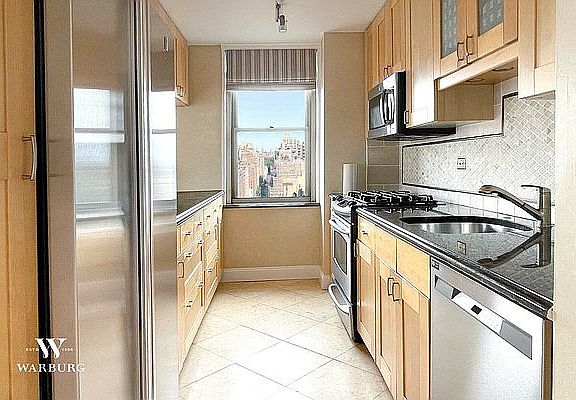 4th image of 301 E 79th St APT 26A
