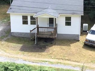 205 Timber Scent, Dante, VA 24237